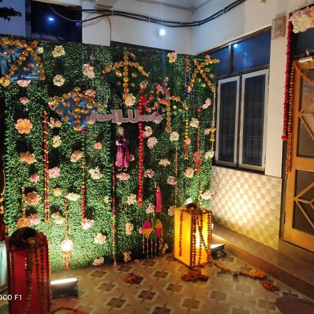 Surabhi Garden Inn لاكناو المظهر الخارجي الصورة