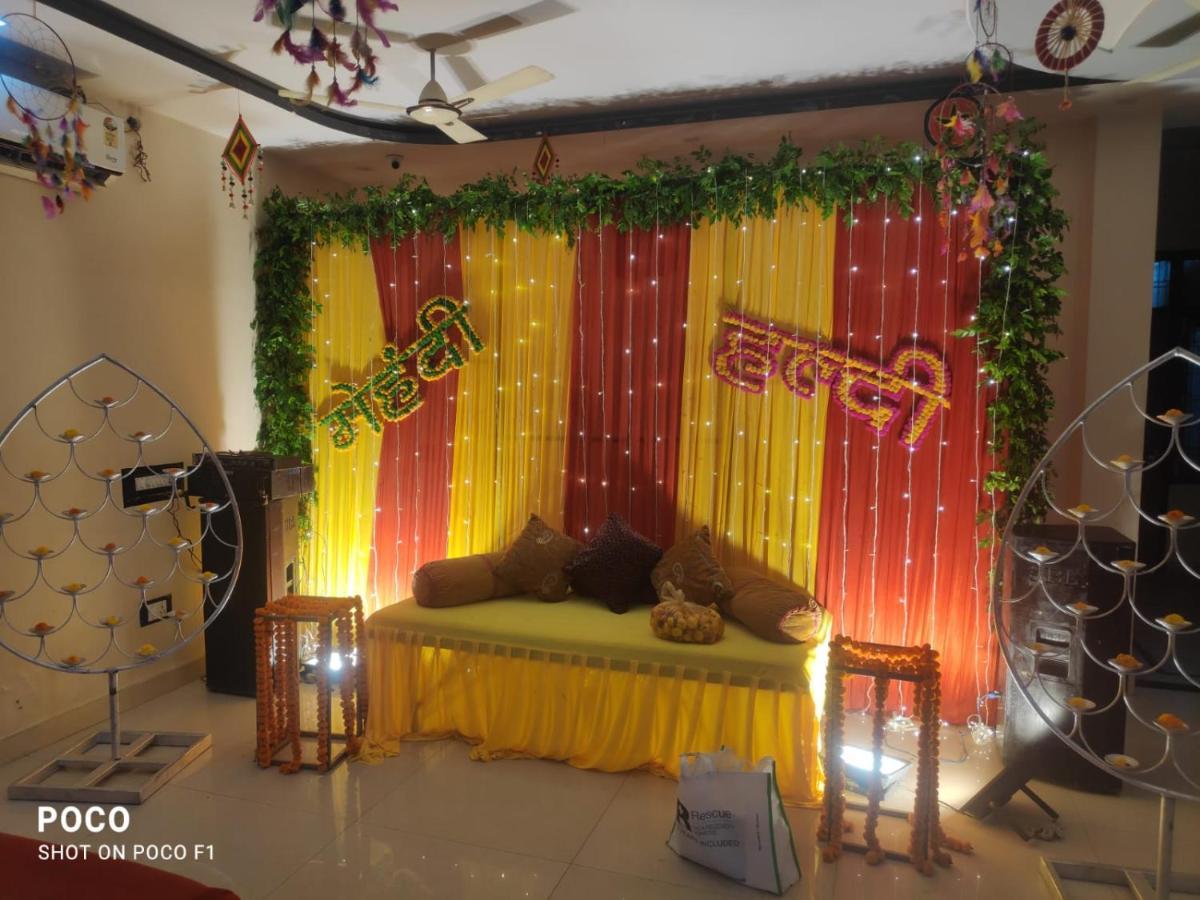 Surabhi Garden Inn لاكناو المظهر الخارجي الصورة